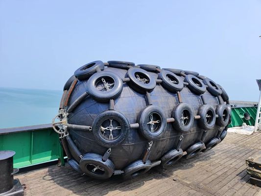 Fenders de espuma marinha Solução ideal para a proteção de navios em ambientes desafiadores