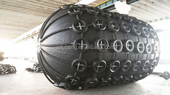 Fender de borracha pneumático adaptável para navios e instalações terrestres