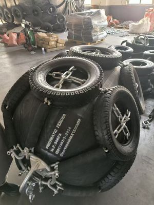 Fender de borracha pneumático adaptável para navios e instalações terrestres