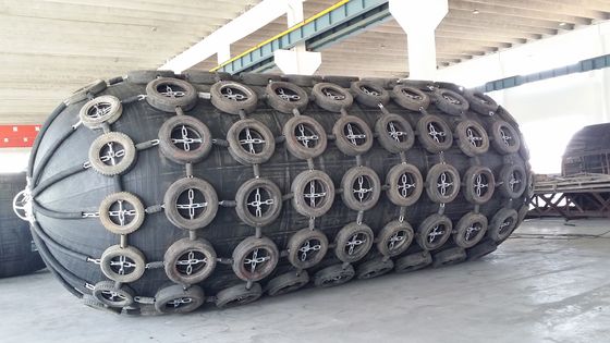 Fenders de espuma marinha Solução ideal para a proteção de navios em ambientes desafiadores