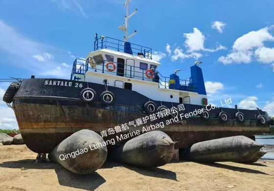 Lançamento e elevação de navios