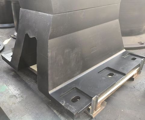 Fenders de arco para conversão de energia de impacto e proteção de navios e docas em instalações portuárias com alto tráfego