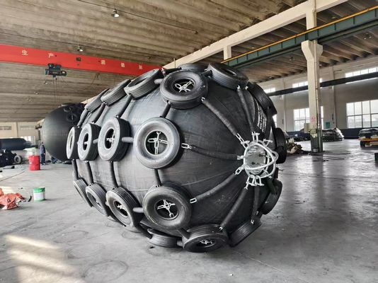 Fenda marítima pneumática para navios de diferentes tamanhos